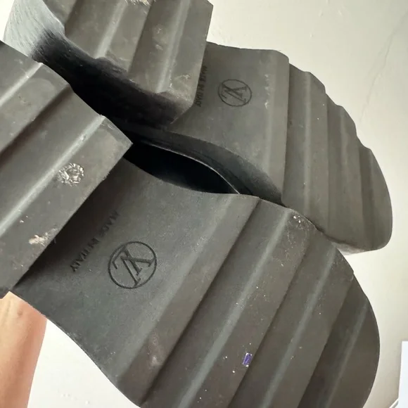 Louis Vuitton black Ankle Boots - Picture 5 of 5